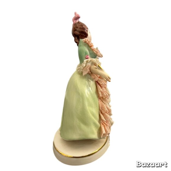 Antique Dresden Gerold Bavaria Victorian Woman Figurine With Lace Dress - Picture 4 of 6